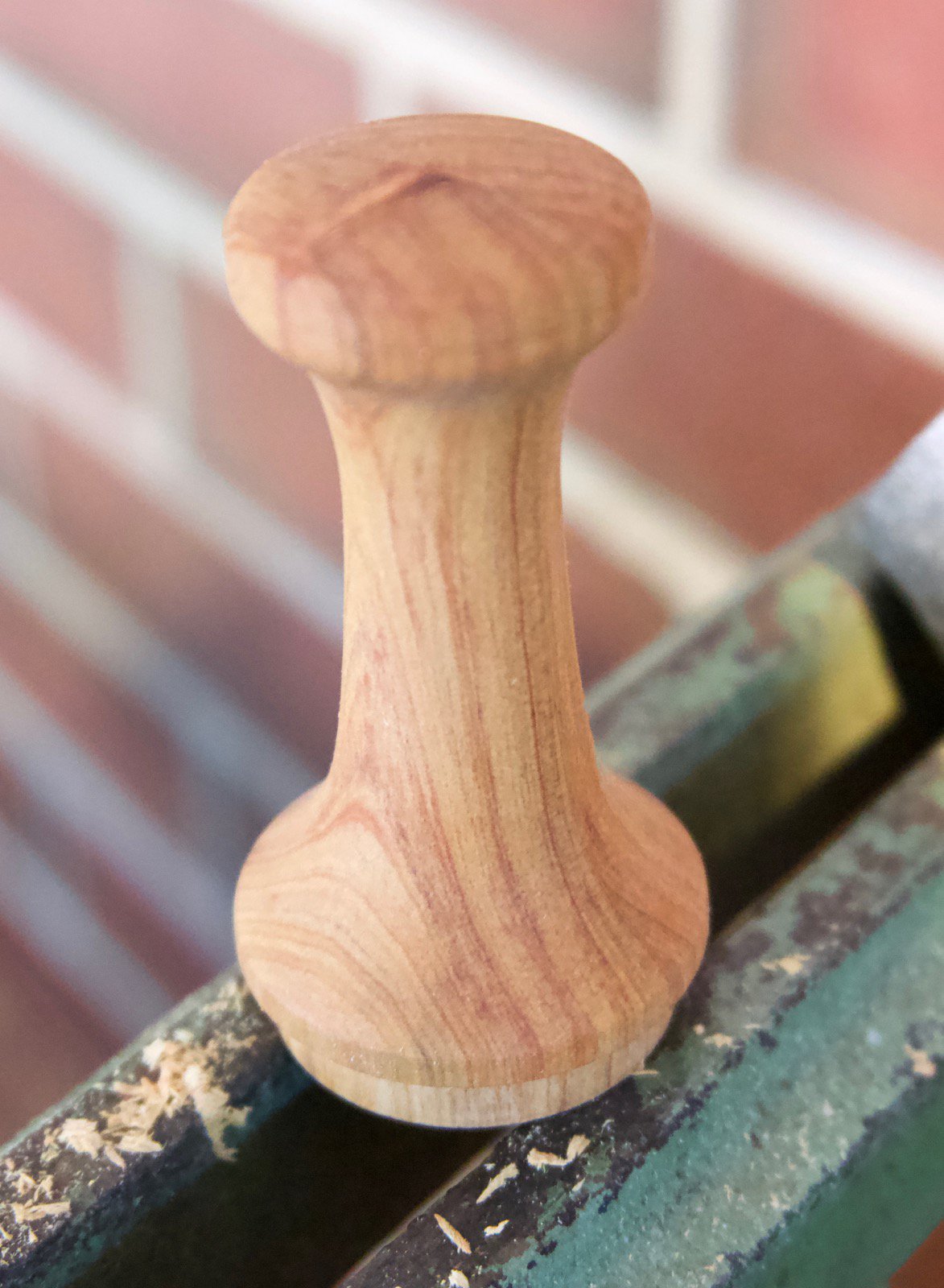 Rattle spindle